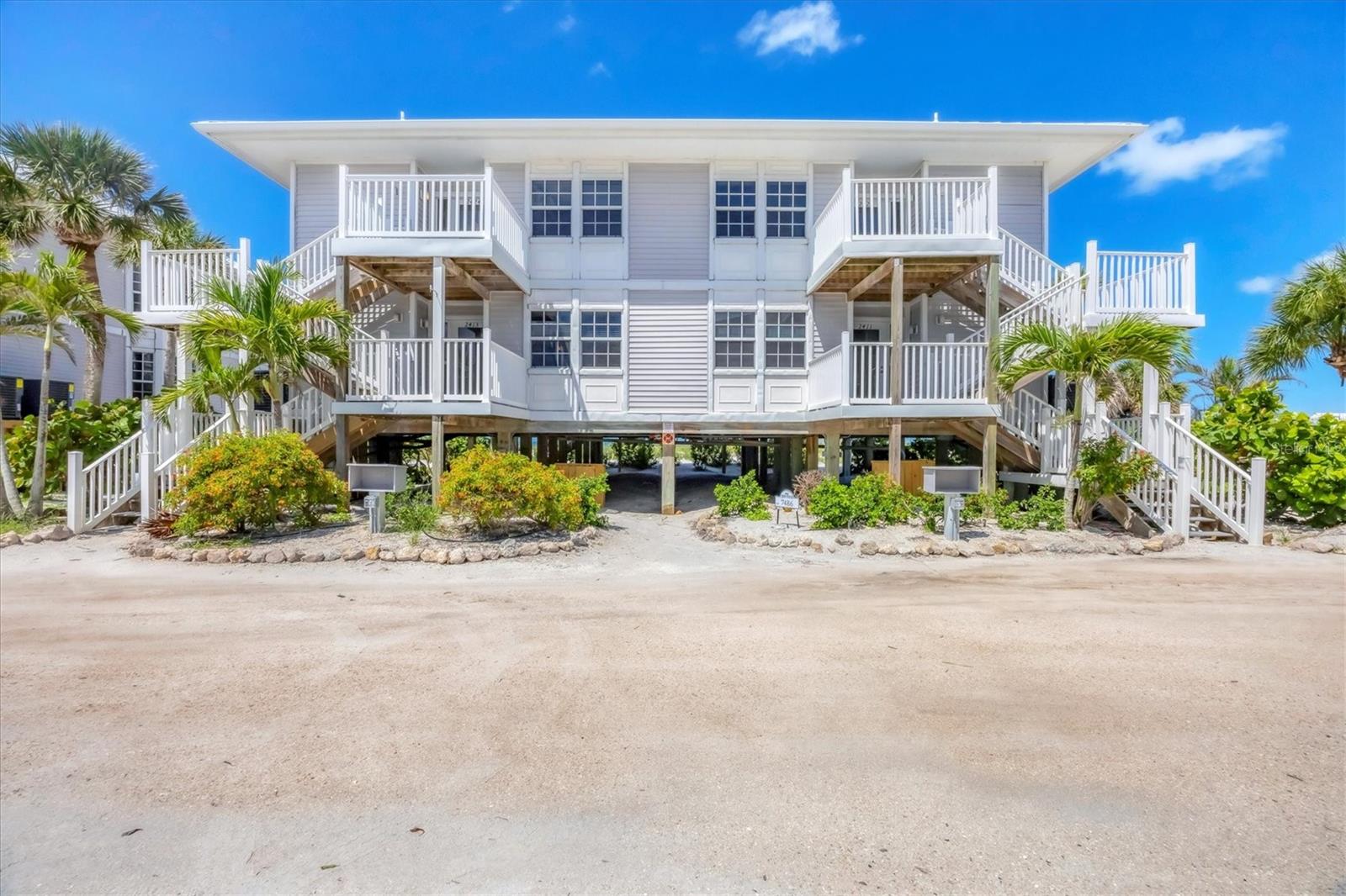 7486 PALM ISLAND DR #2413