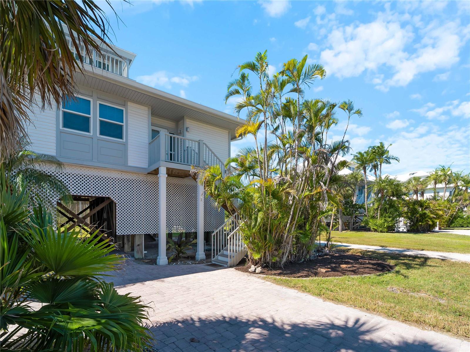 7104 PALM ISLAND DR #LE38
