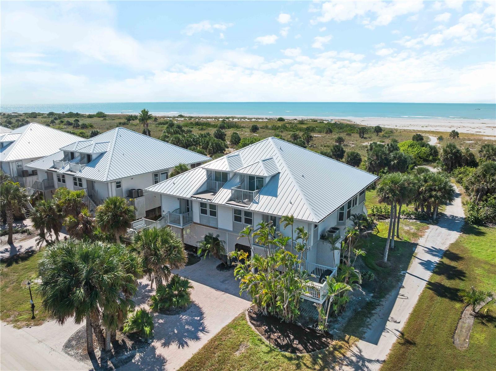 7104 PALM ISLAND DR #LE38