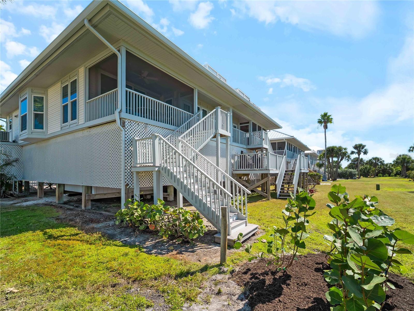 7104 PALM ISLAND DR #LE38