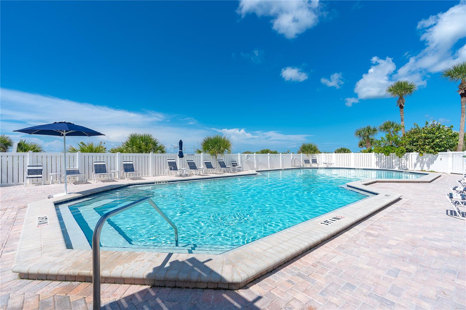 7462 PALM ISLAND DR #3113