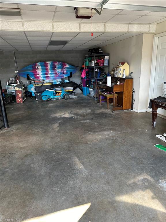 206 Forest Oaks Drive
