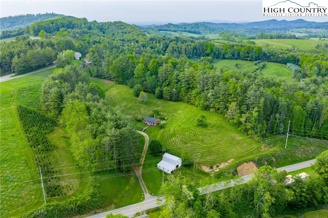 8693 Hwy 88 E Highway