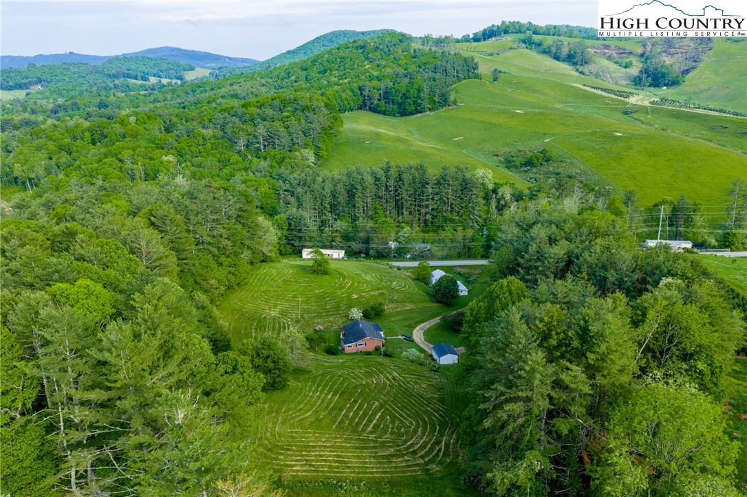 8693 Hwy 88 E Highway