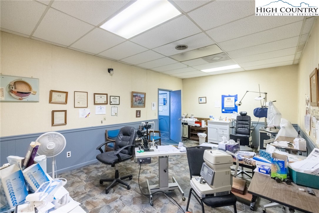 304/306 S Jefferson Avenue