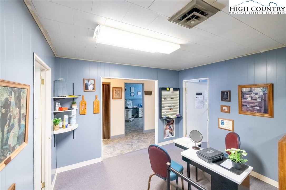 304/306 S Jefferson Avenue