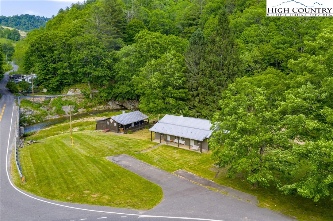 1369 Anderson Hill Road