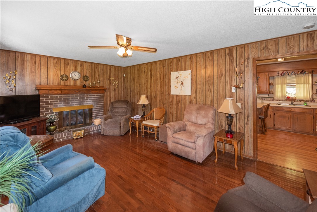 4934 Silas Creek Road