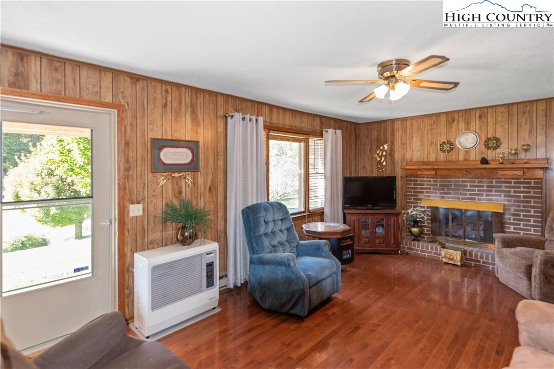 4934 Silas Creek Road