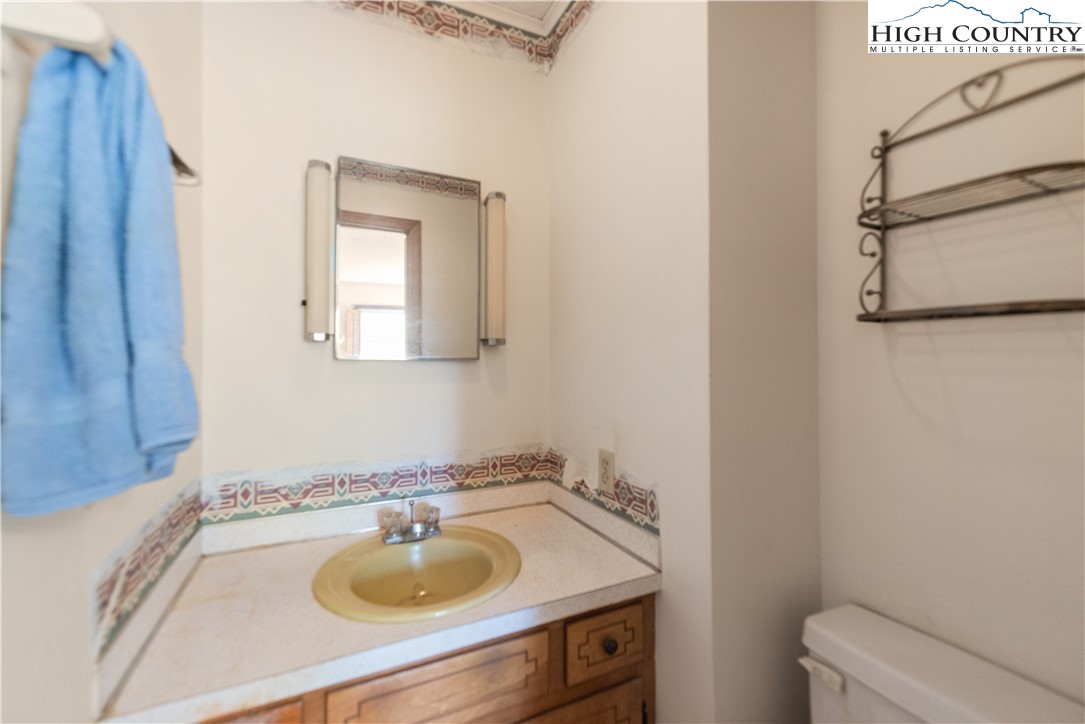 4934 Silas Creek Road