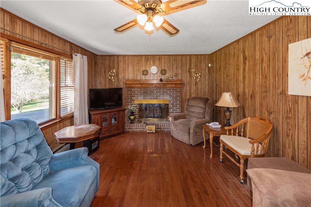 4934 Silas Creek Road