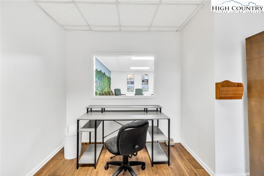 900 U.S. Hwy 221 Business Highway