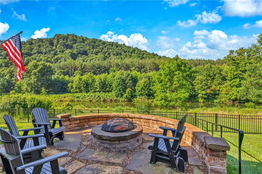 309 Flint River Drive