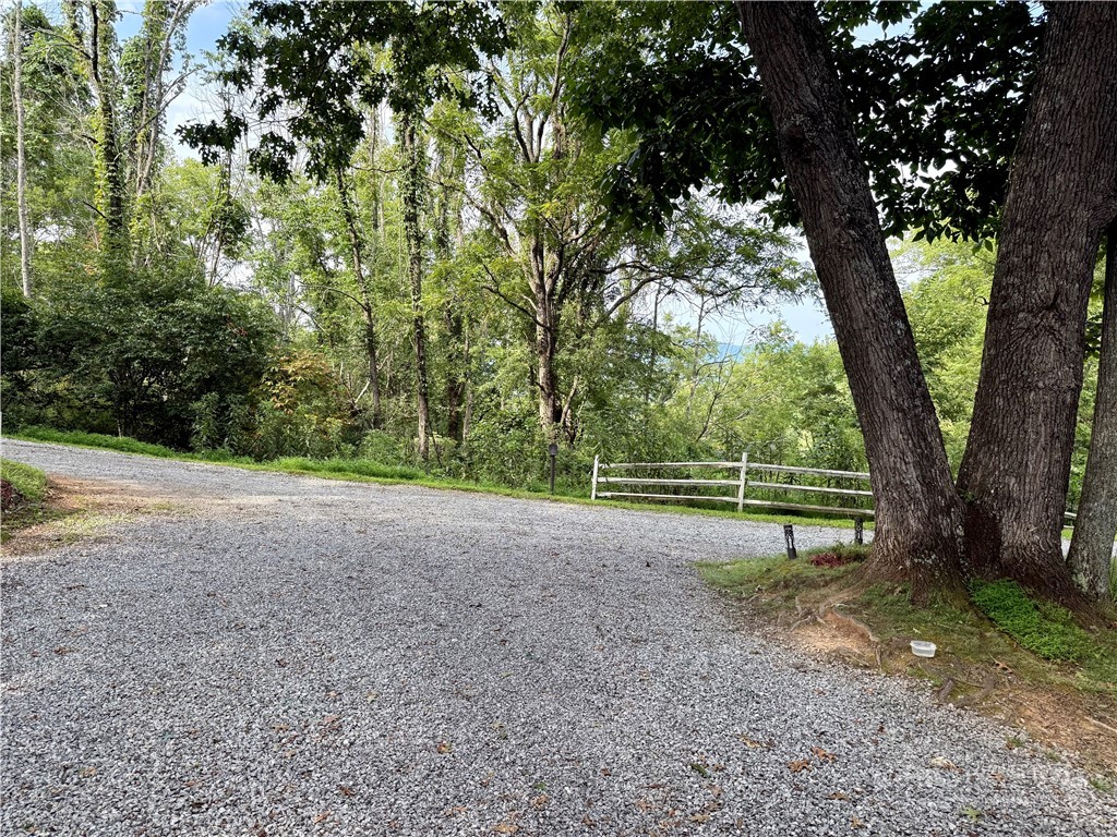 61 Lucky Hill Road