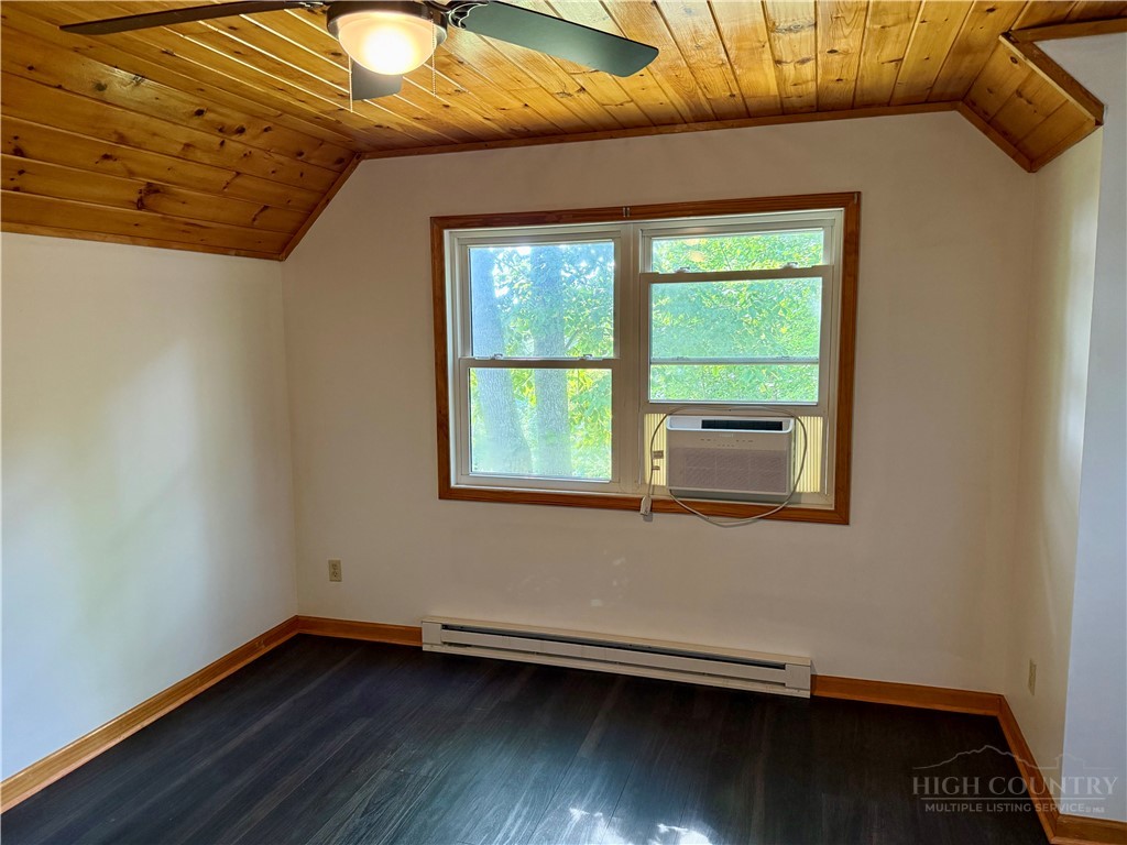 61 Lucky Hill Road