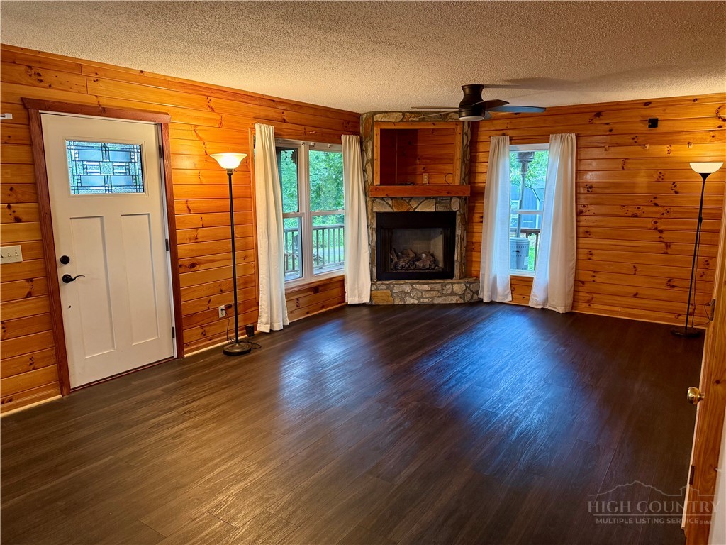 61 Lucky Hill Road