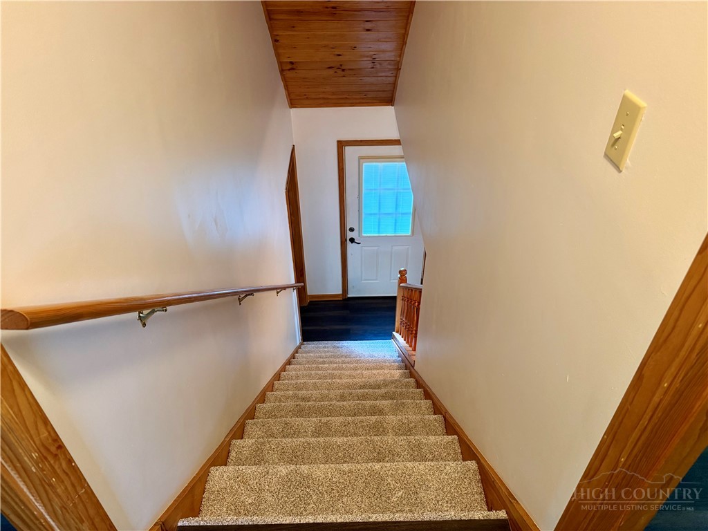 61 Lucky Hill Road