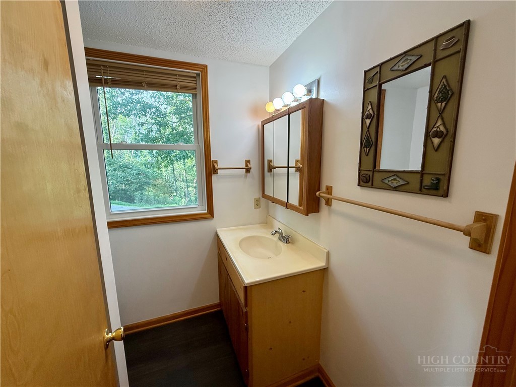 61 Lucky Hill Road