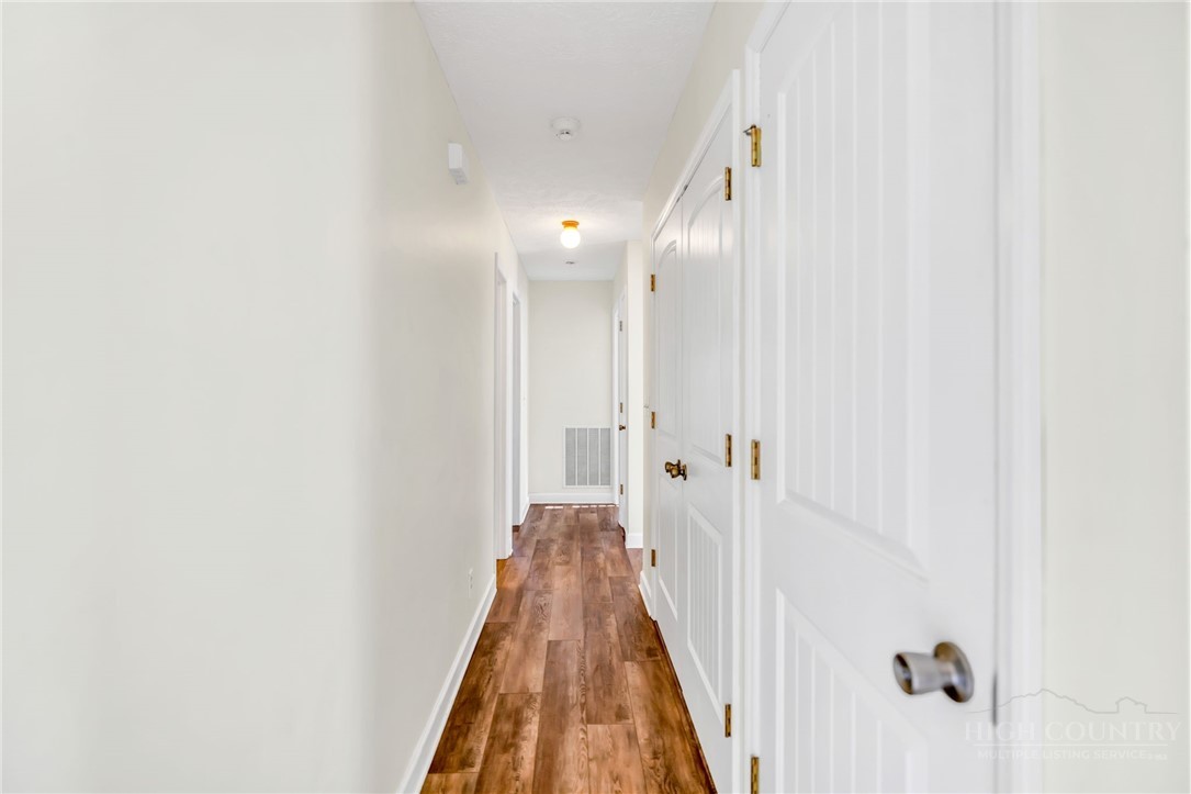 254 Landinview Drive