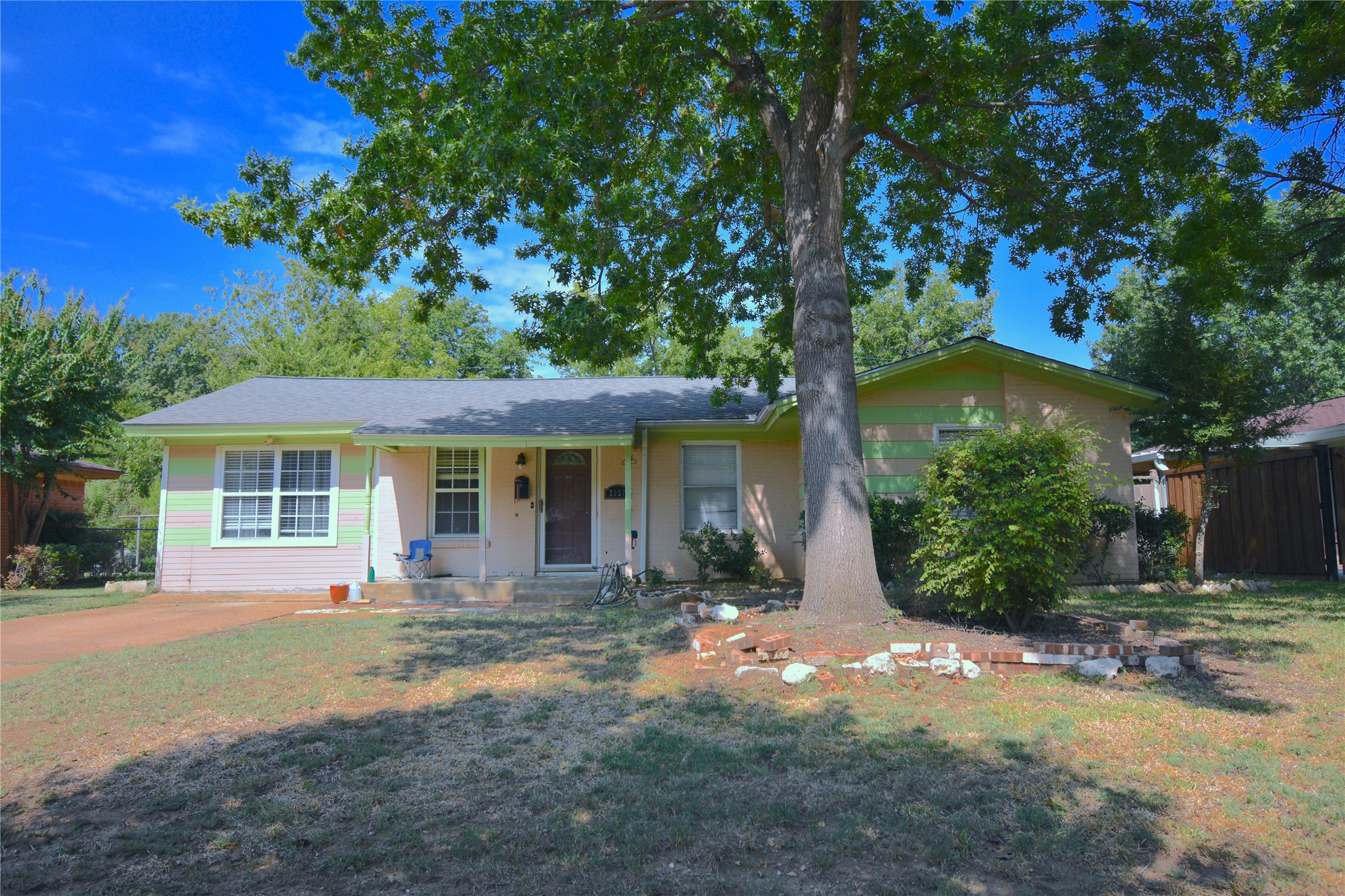 2227 Cambridge Drive