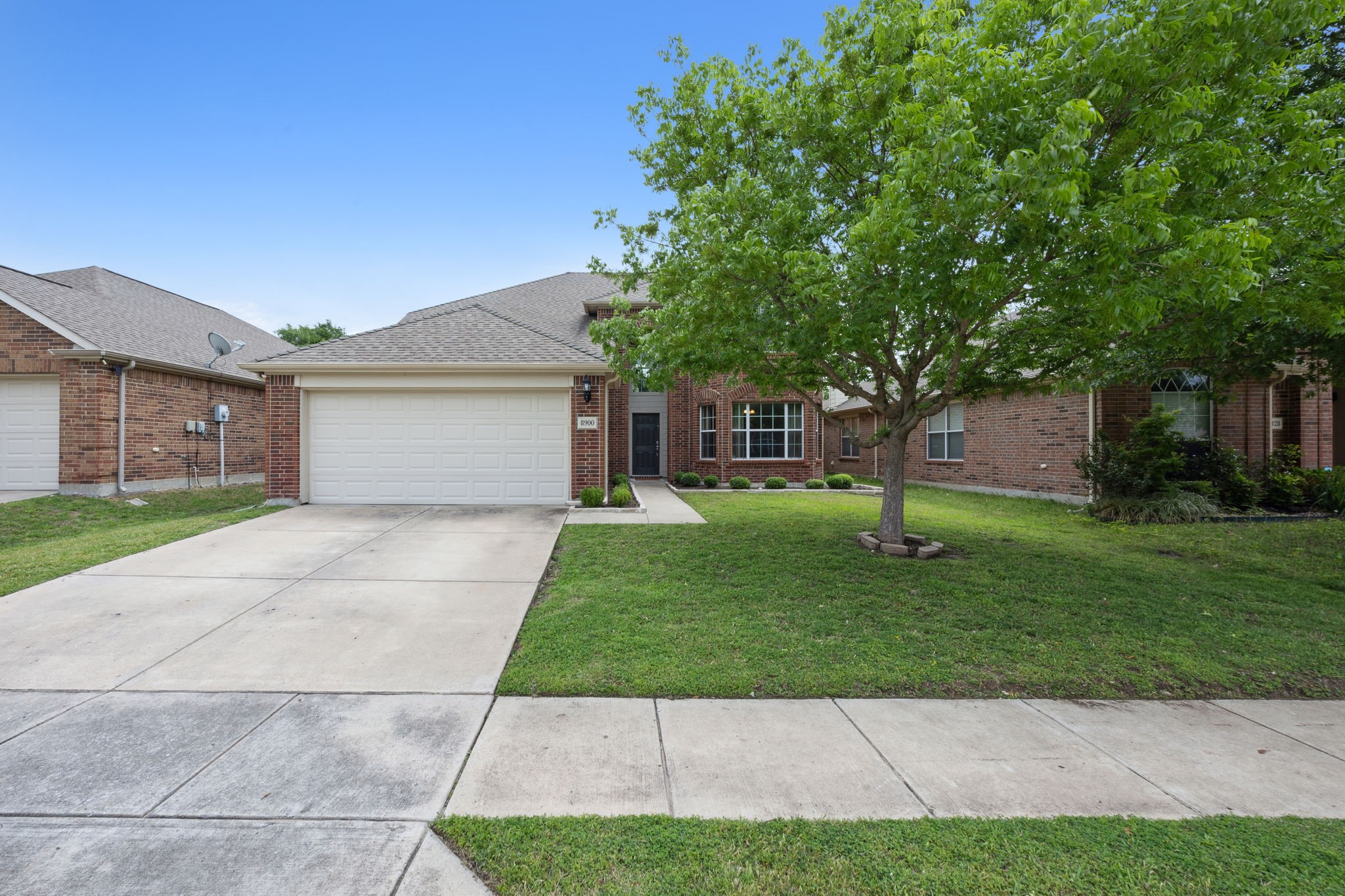 8900 Sierra Trail