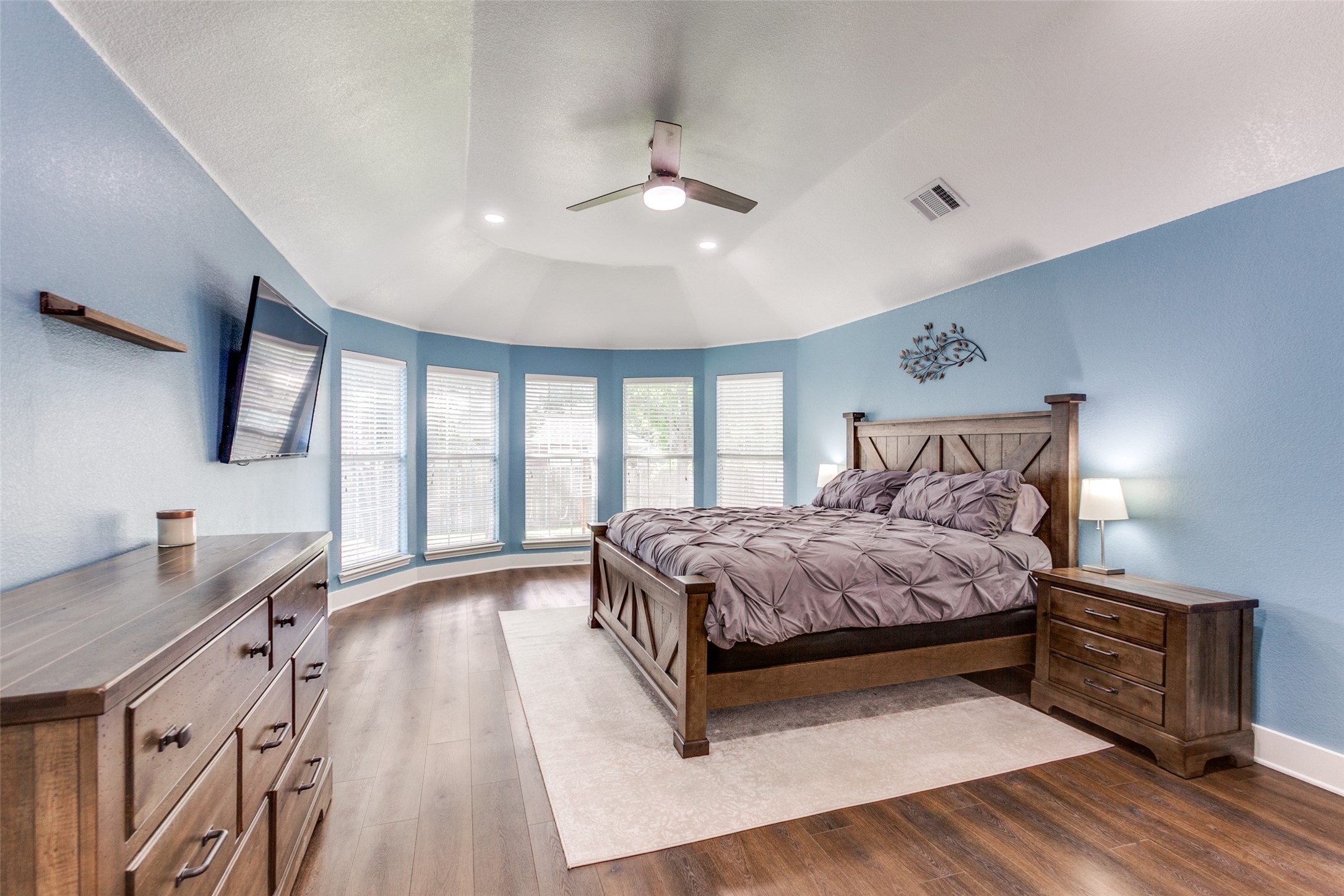 6212 Creekhaven Court