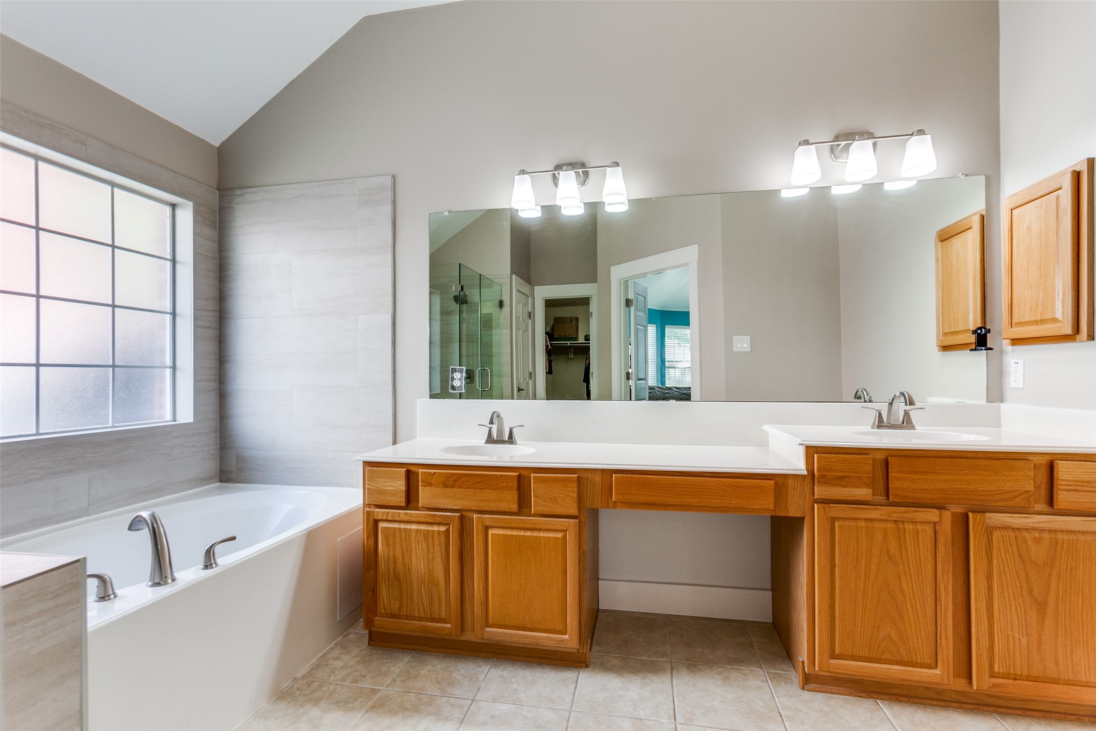 6212 Creekhaven Court