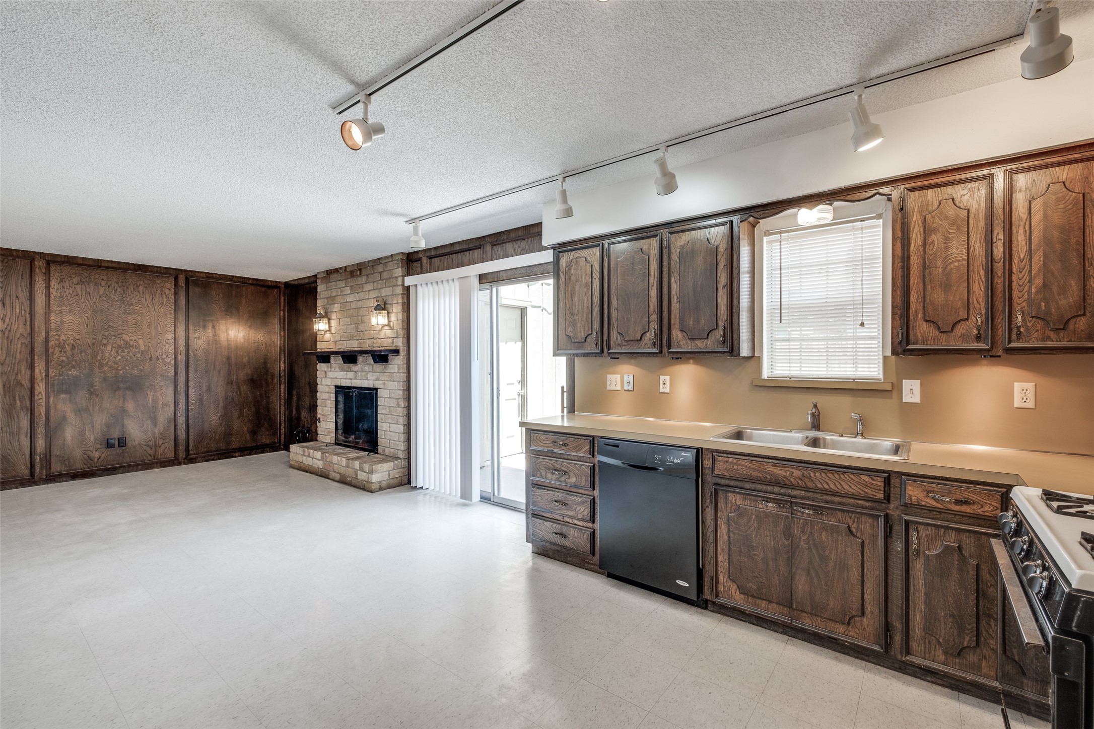 8336 Lullwater Drive