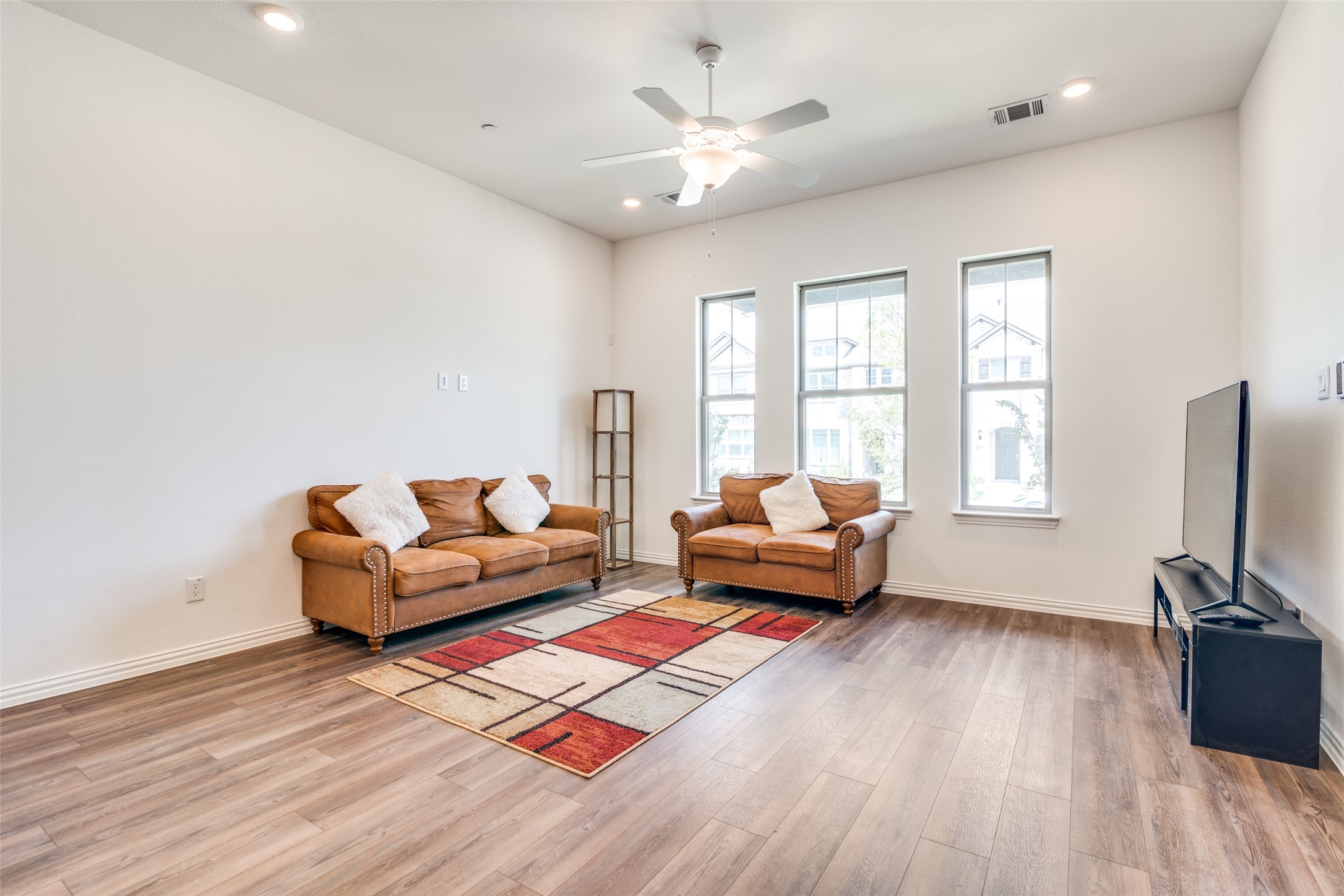 2913 Alto Drive