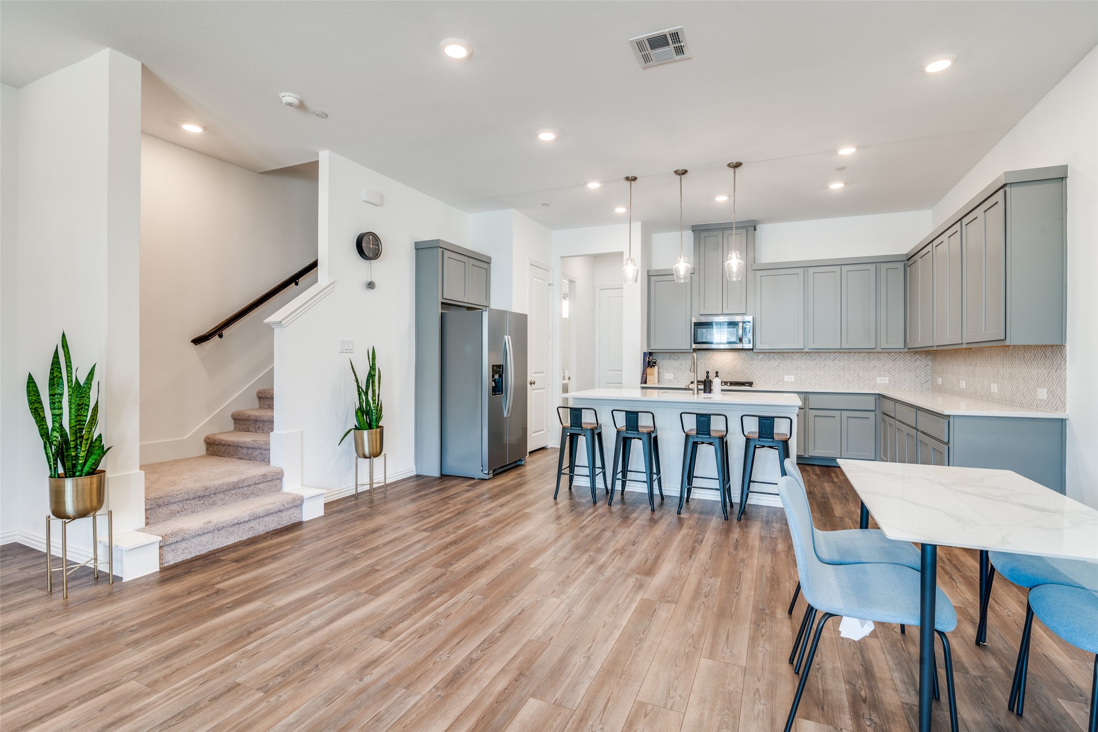 2913 Alto Drive