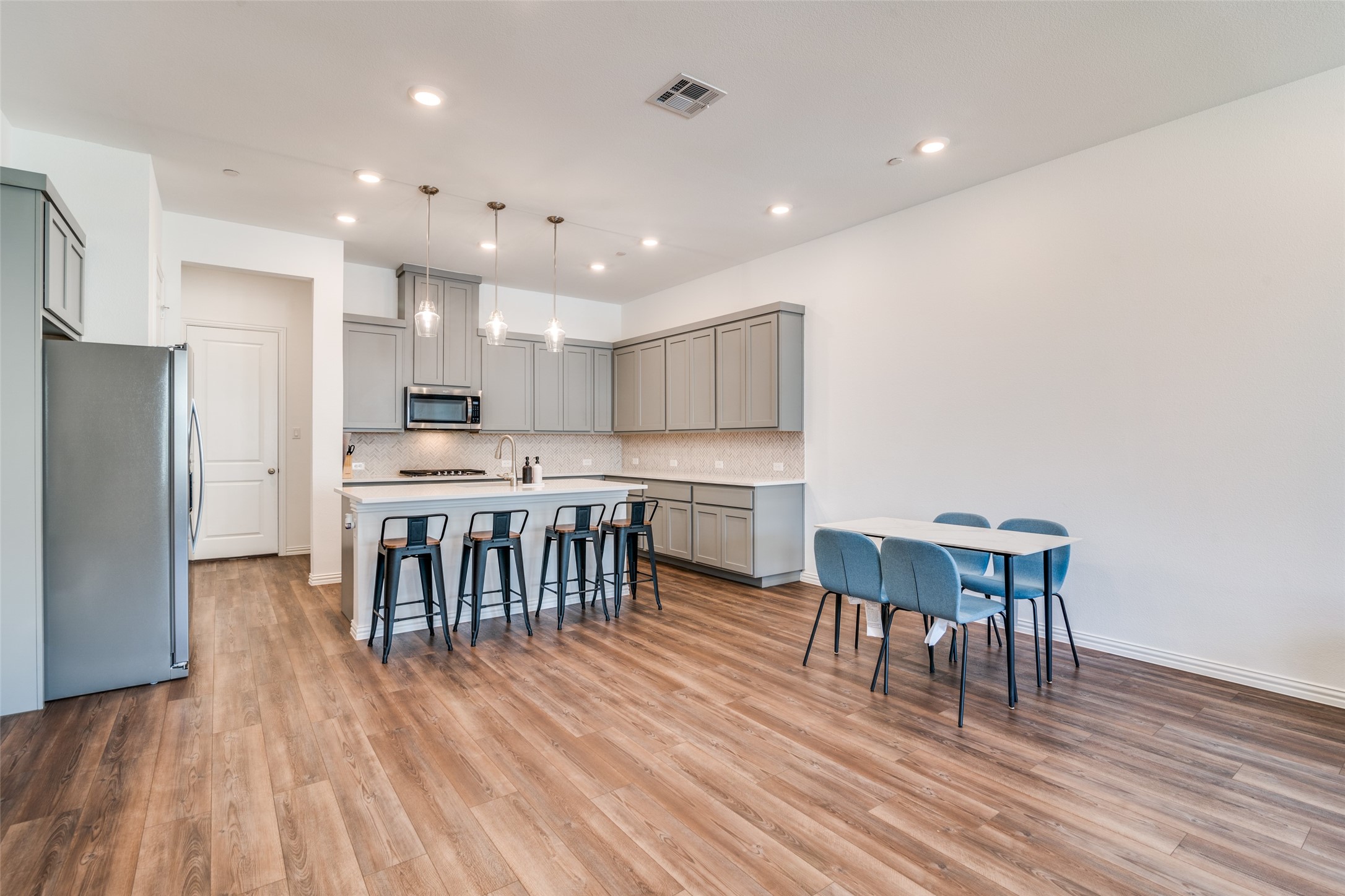 2913 Alto Drive