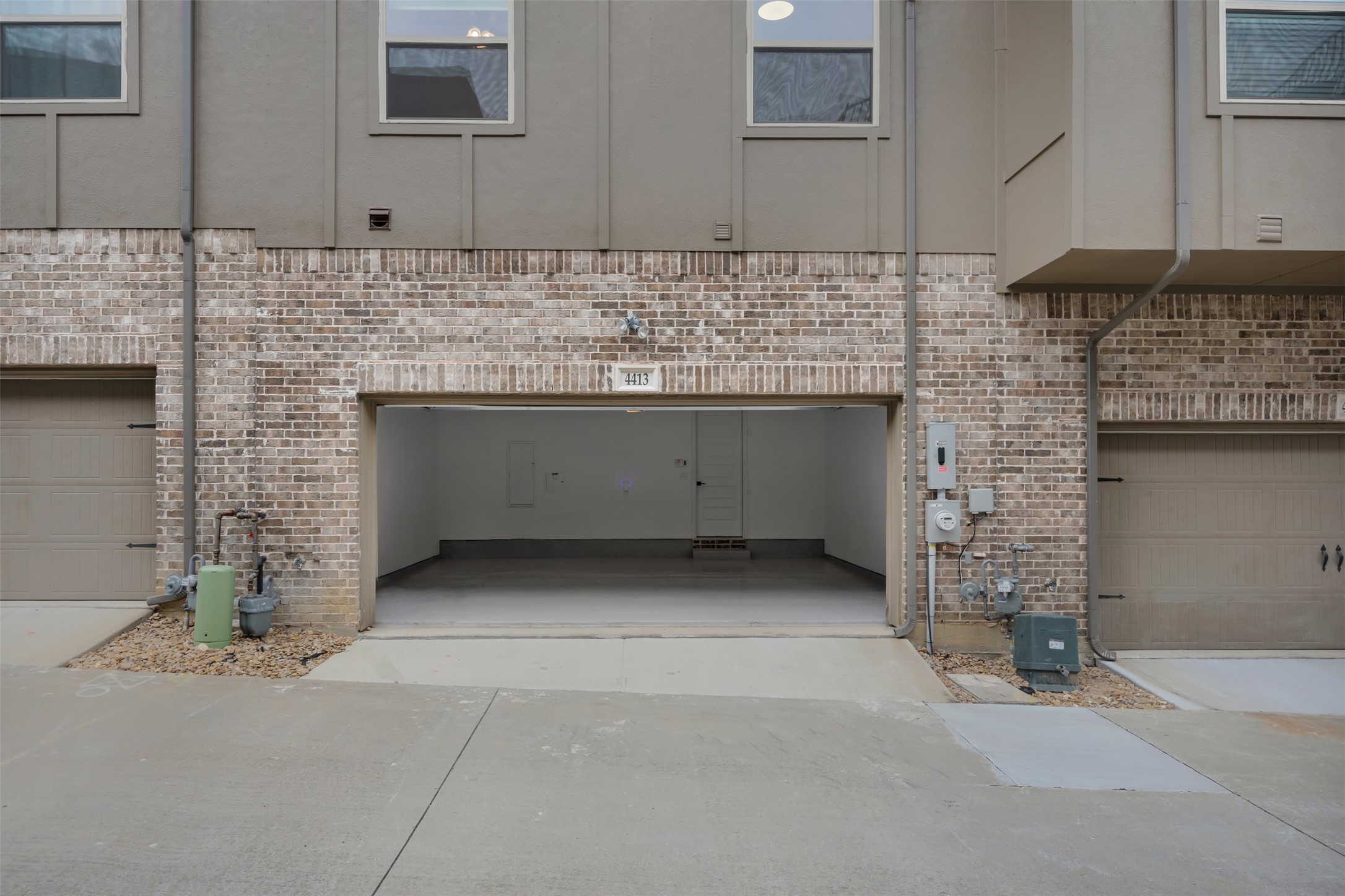 4413 Murphy Lane
