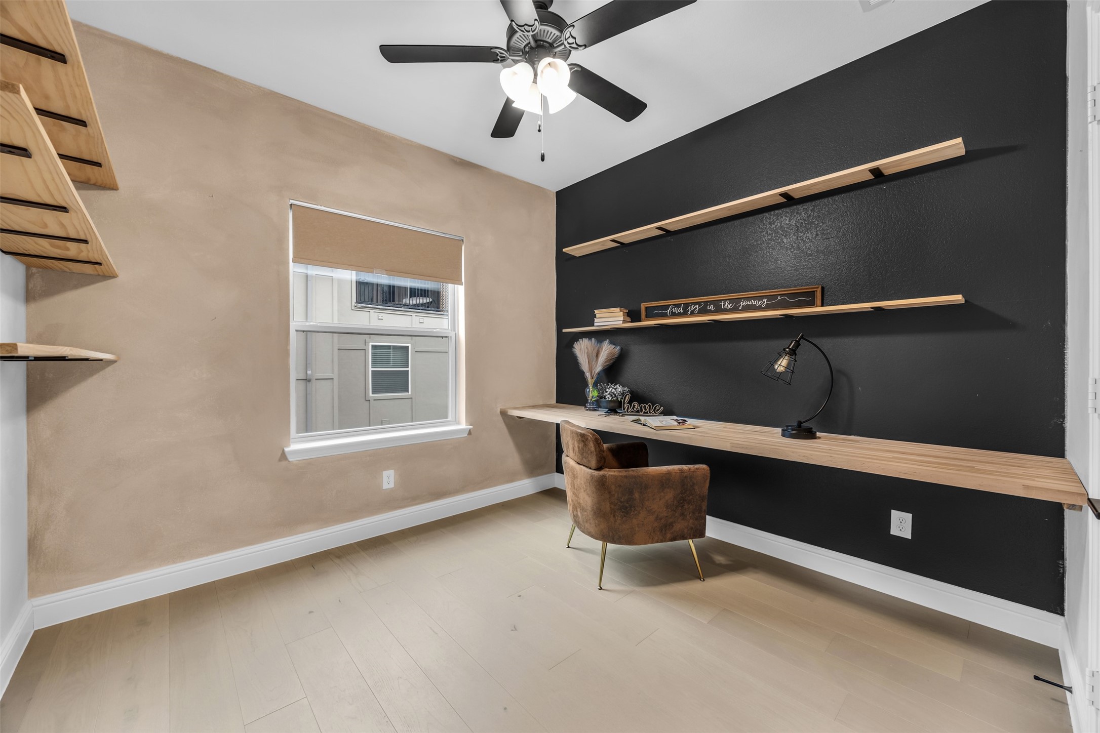 4413 Murphy Lane