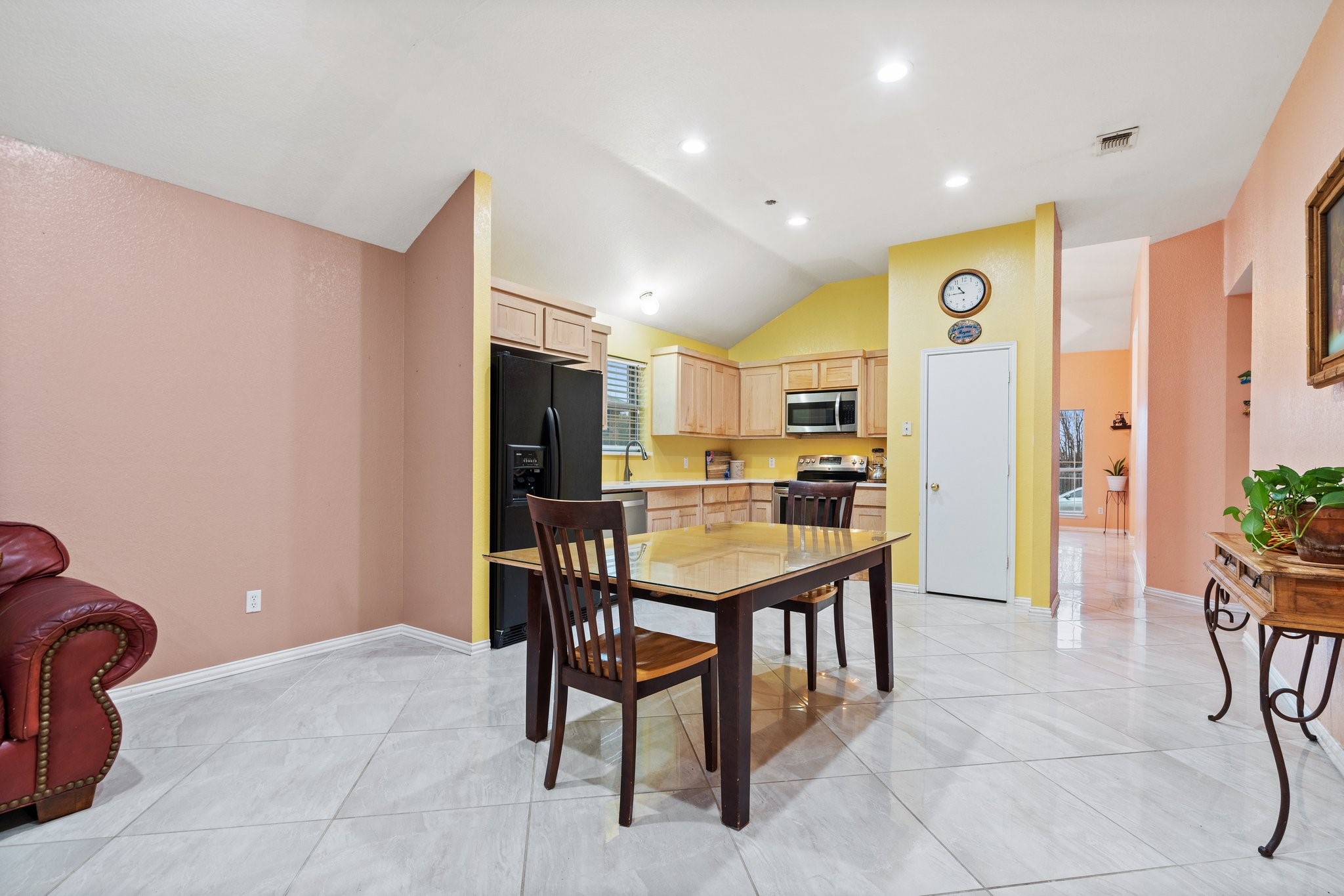 2717 Star Avenue