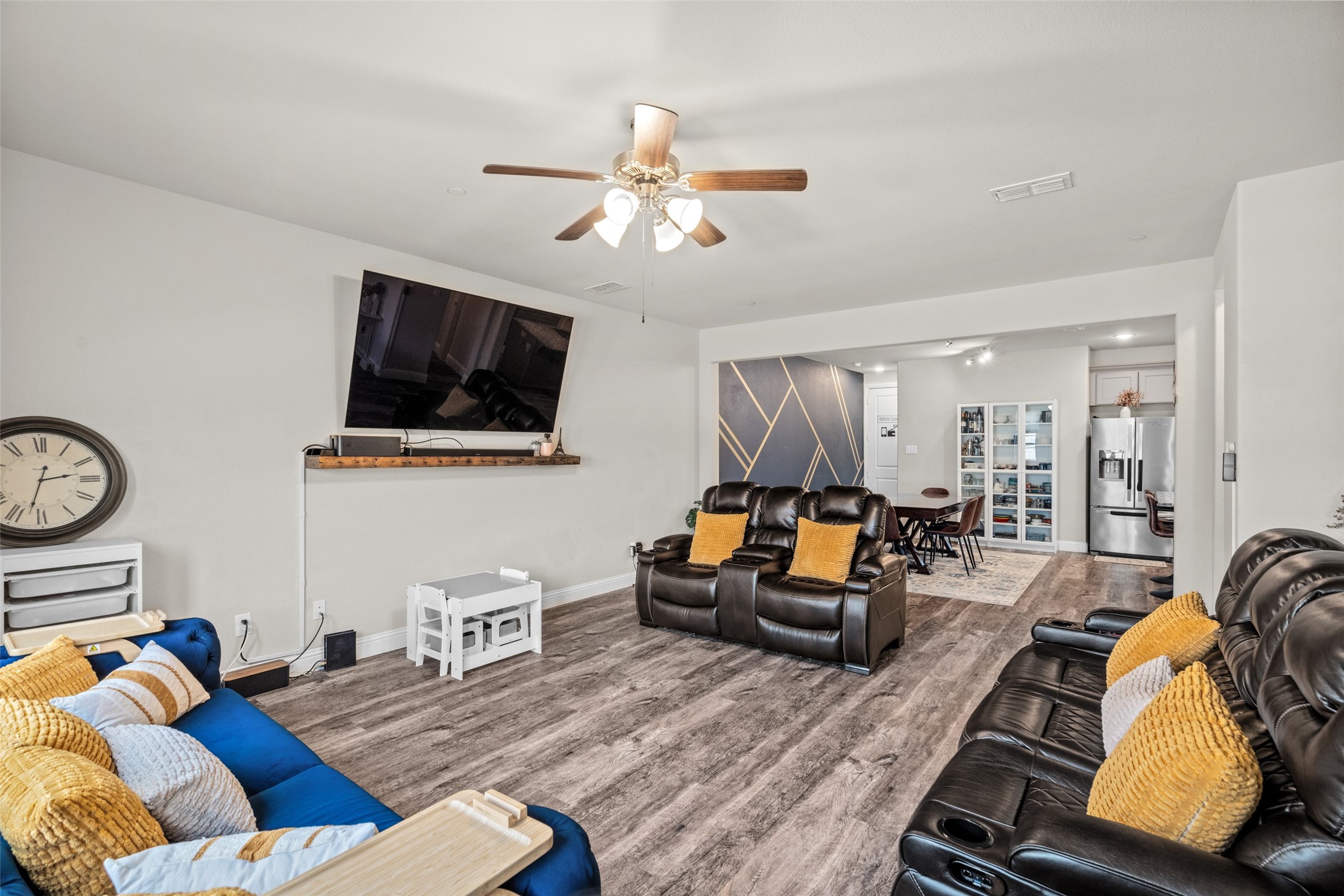 1016 Foxglove Drive