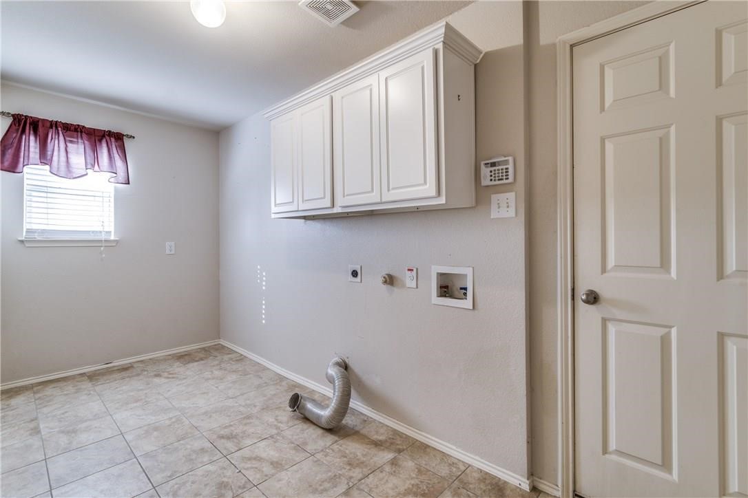 2096 Royal Acres Trail