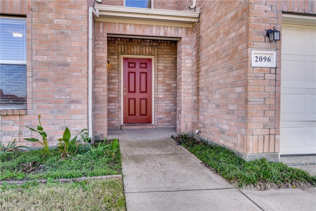 2096 Royal Acres Trail