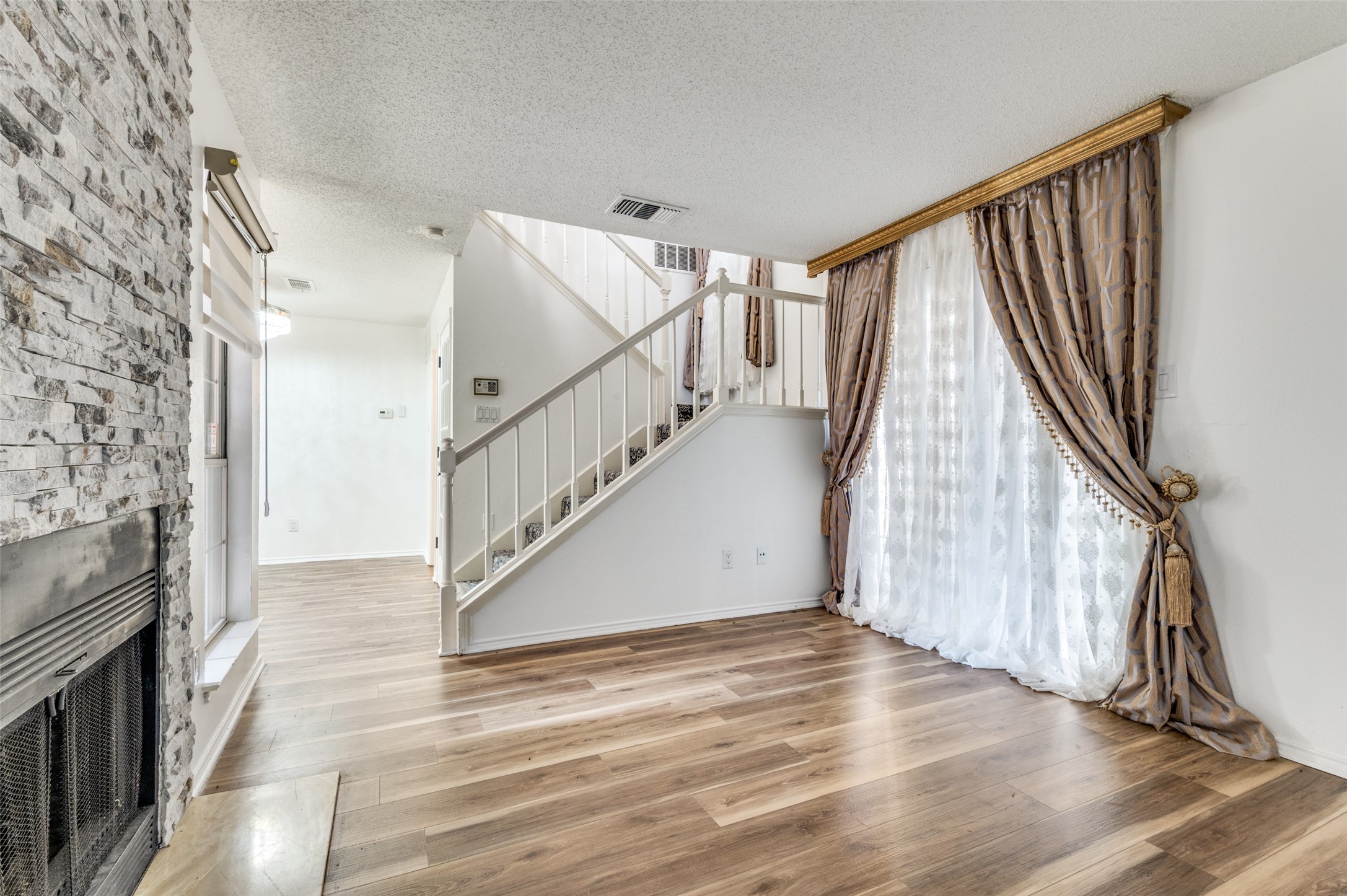 1410 Meadowood Village Drive