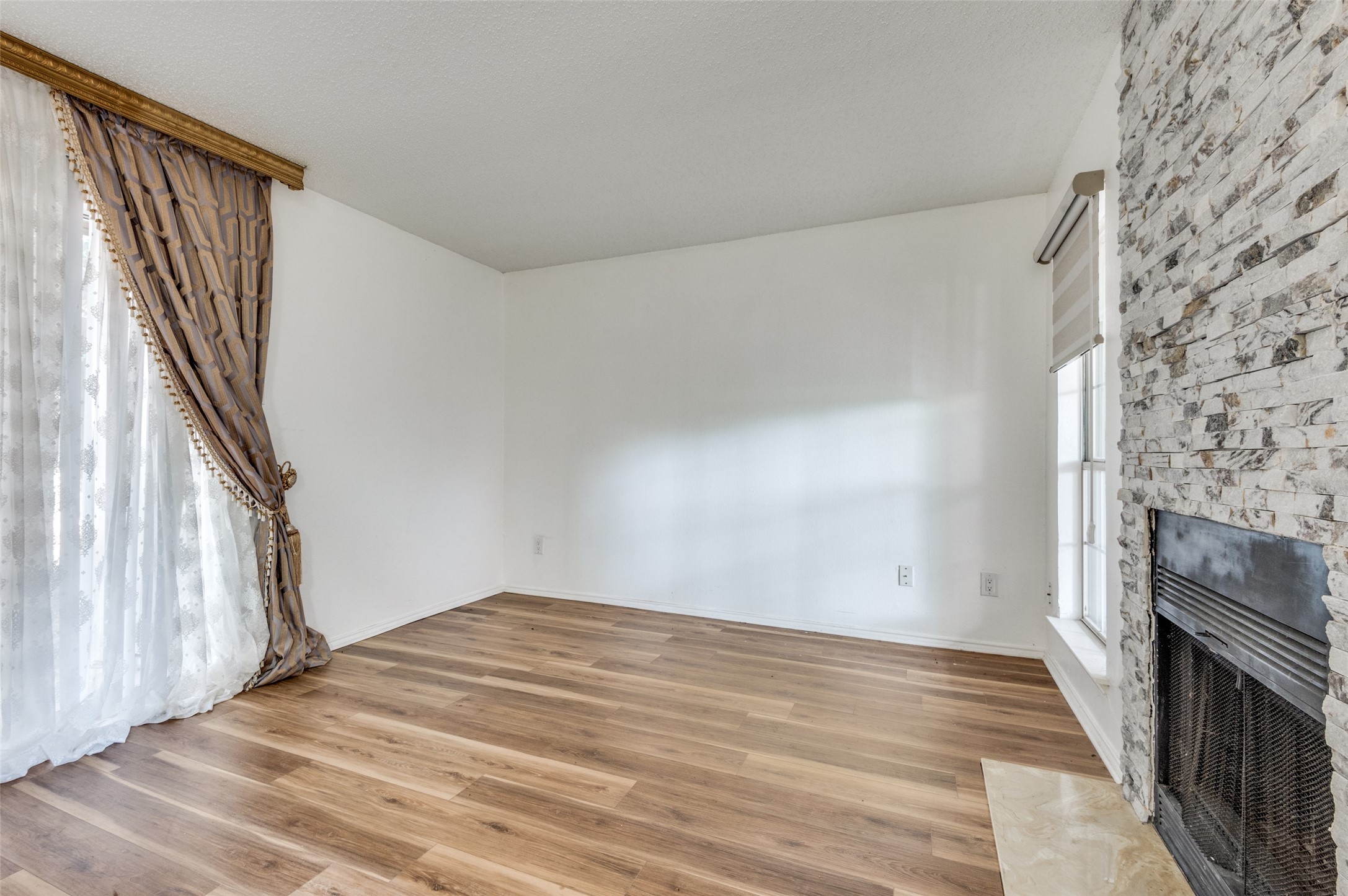 1410 Meadowood Village Drive