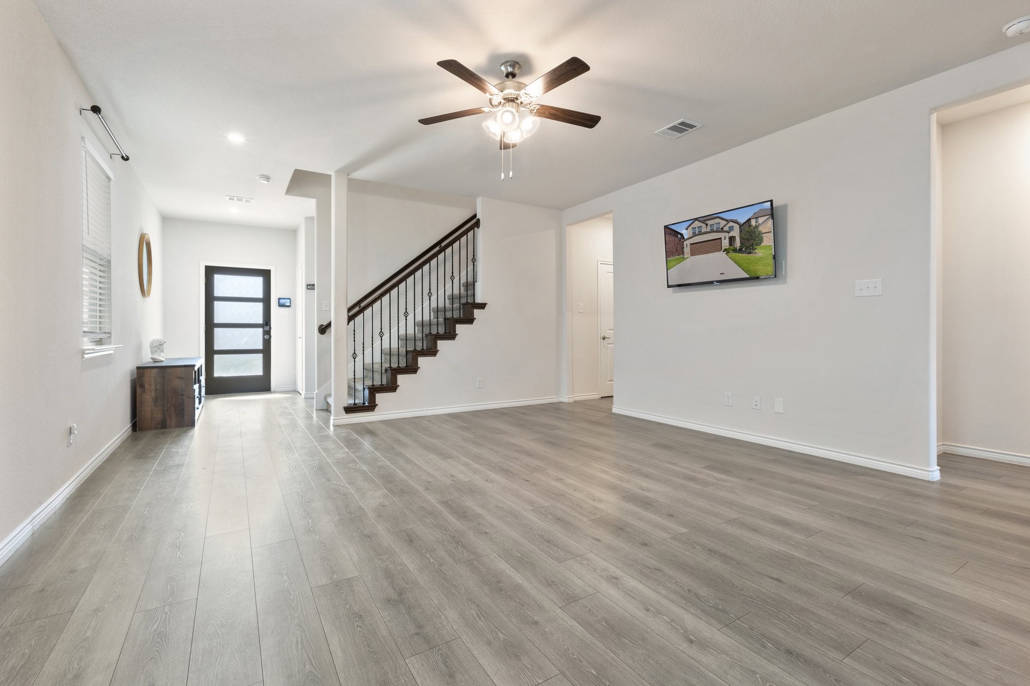 18137 Lakefront Court
