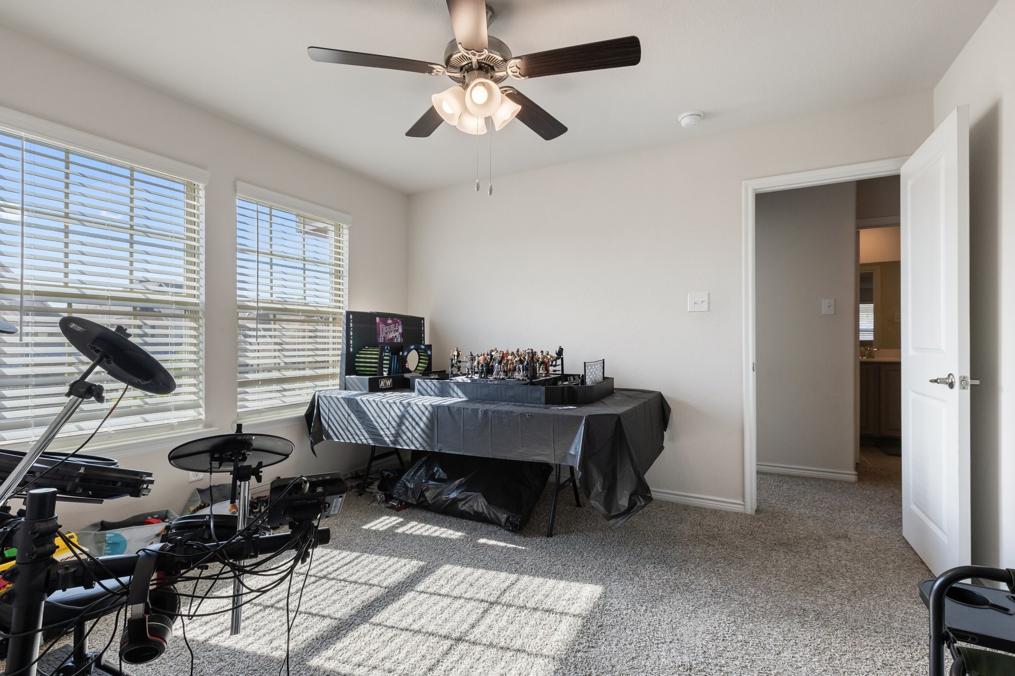 18137 Lakefront Court