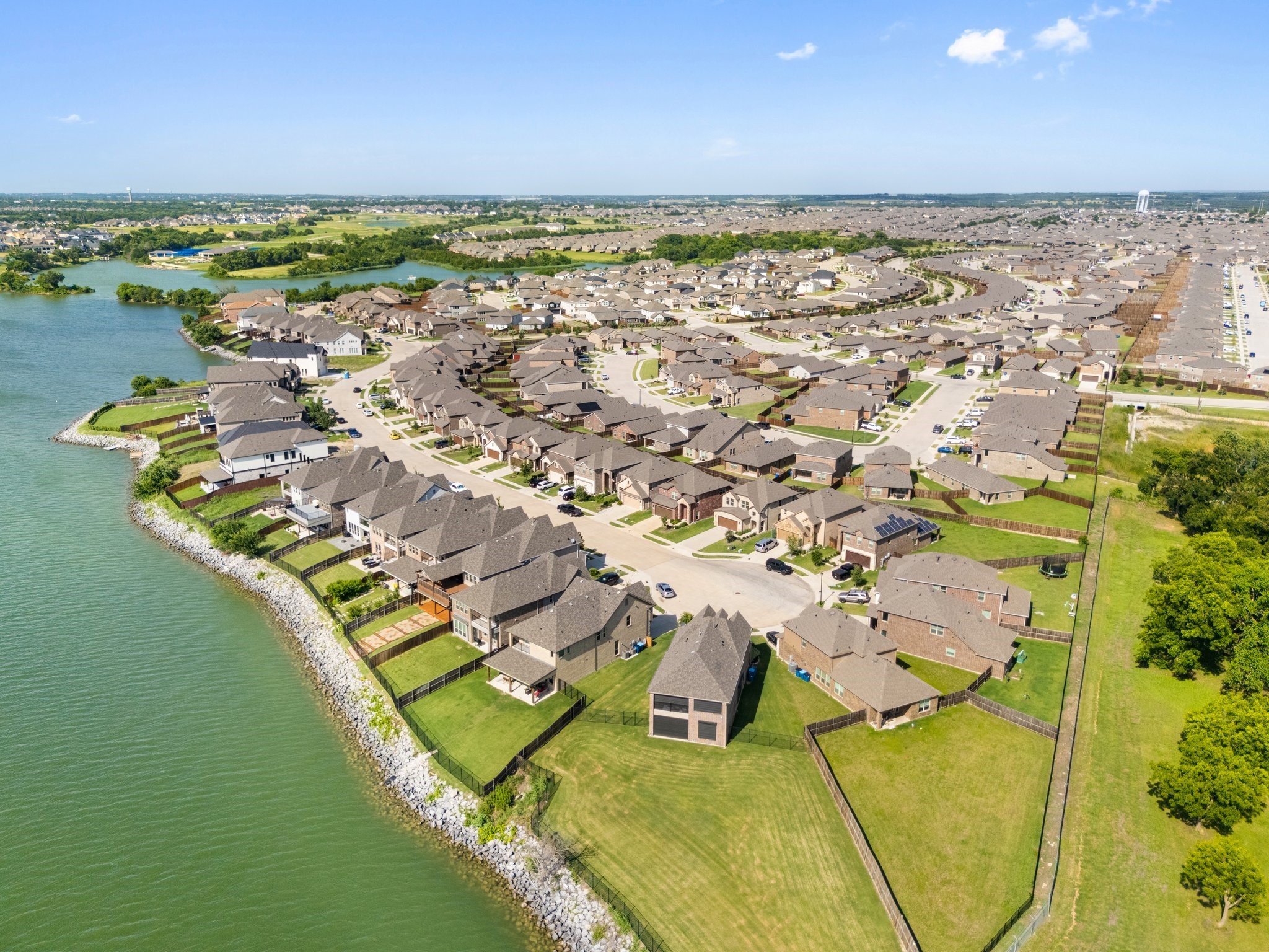 18137 Lakefront Court
