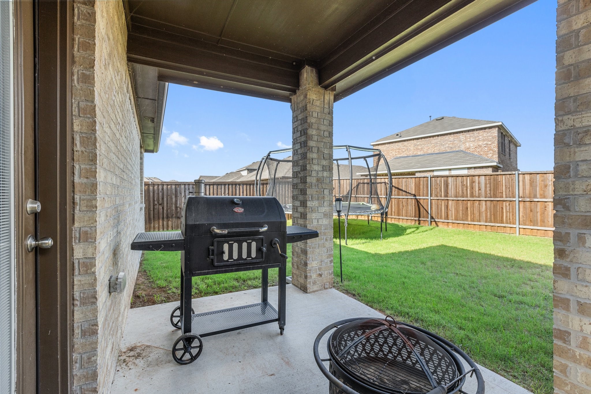 18137 Lakefront Court