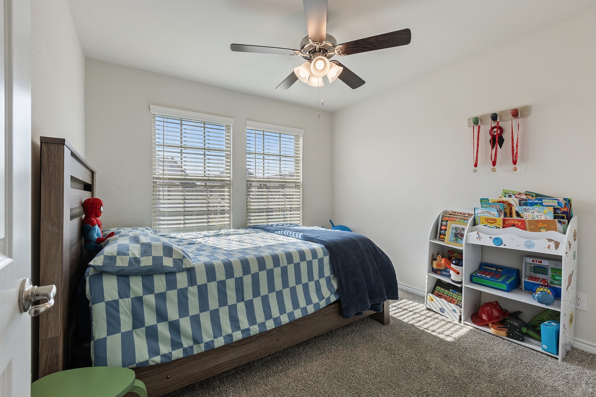 18137 Lakefront Court