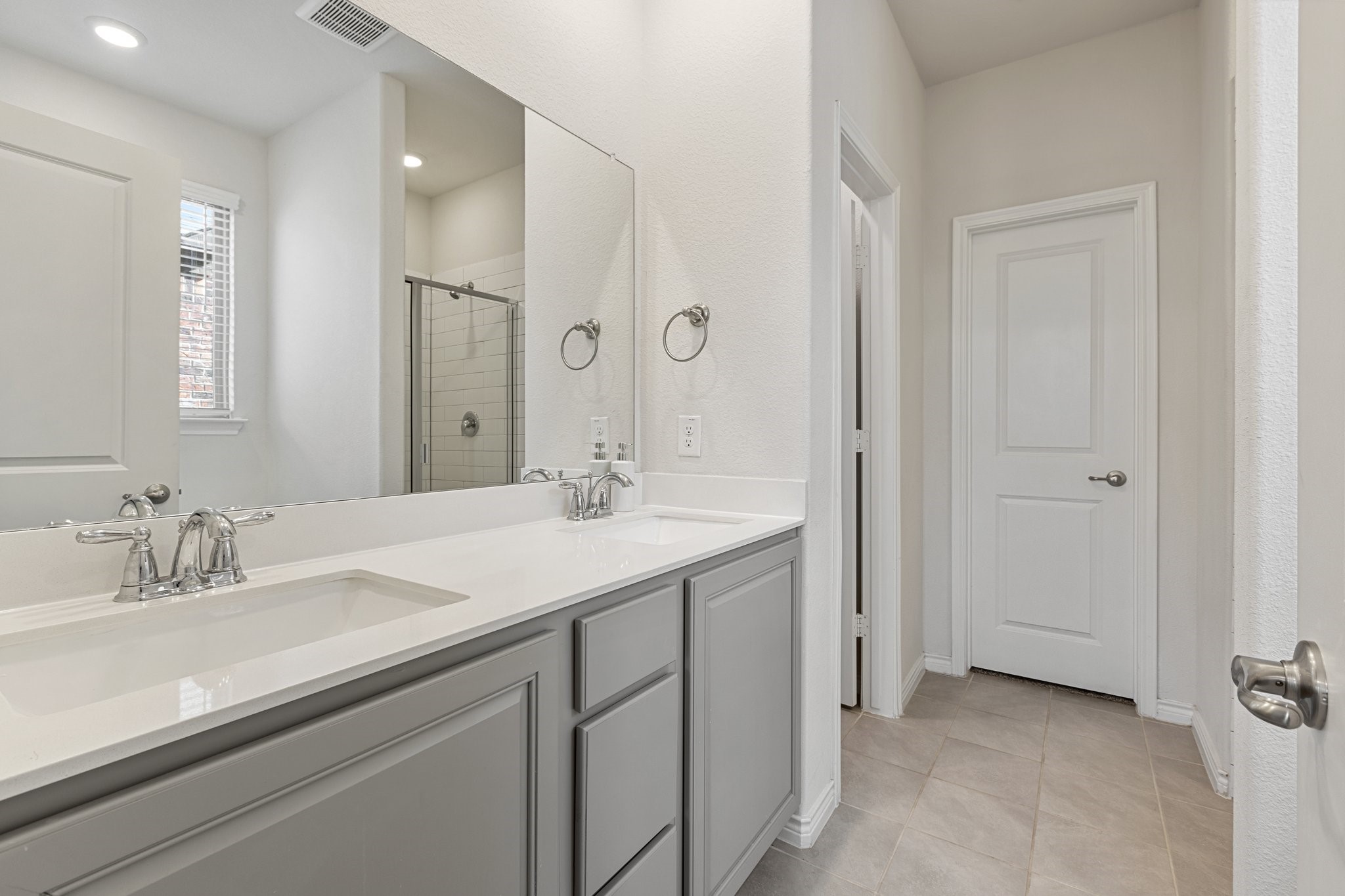 18137 Lakefront Court