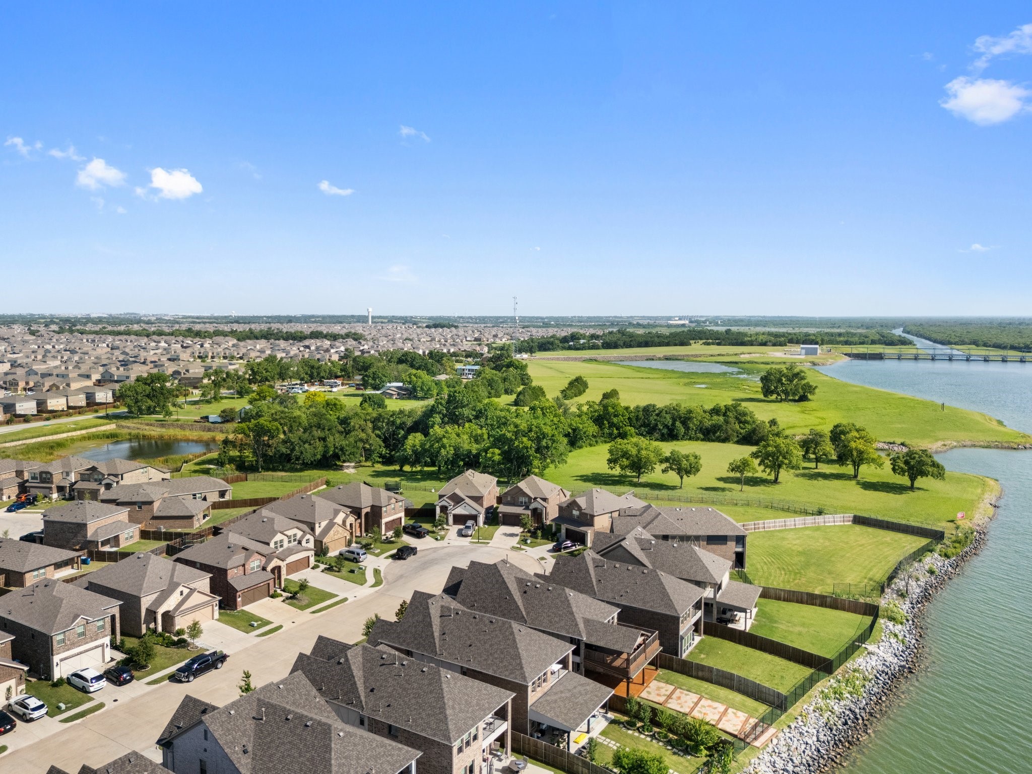 18137 Lakefront Court