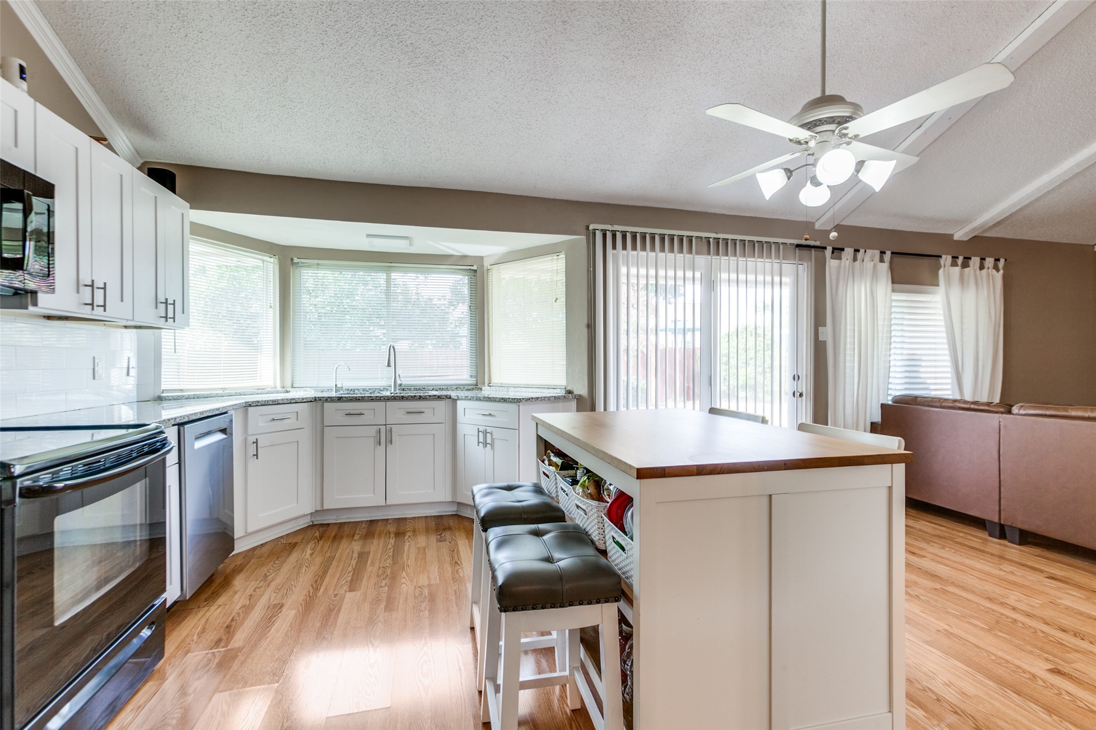 2122 Sunrise Trail