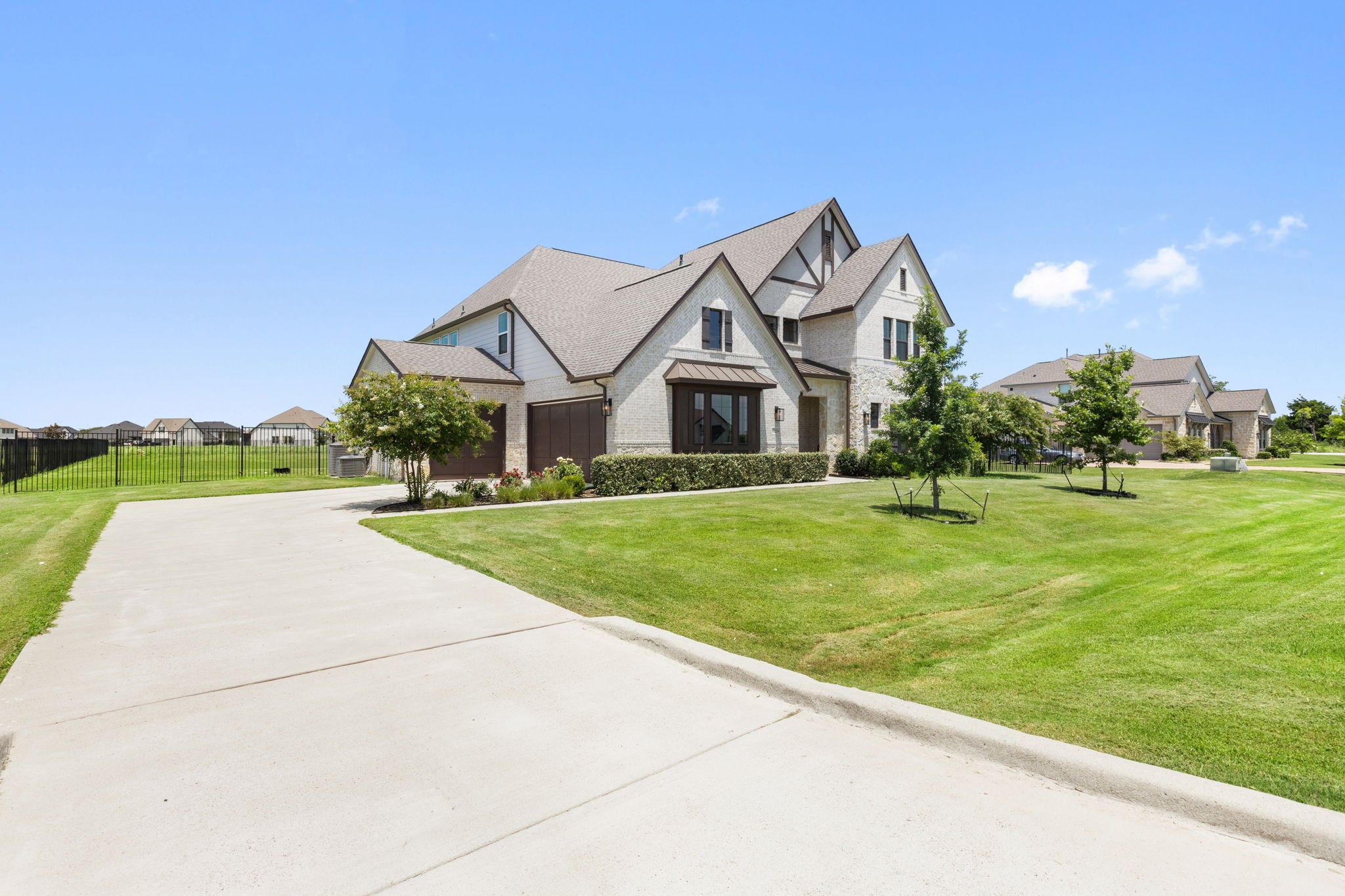 1125 Sugar Bars Drive