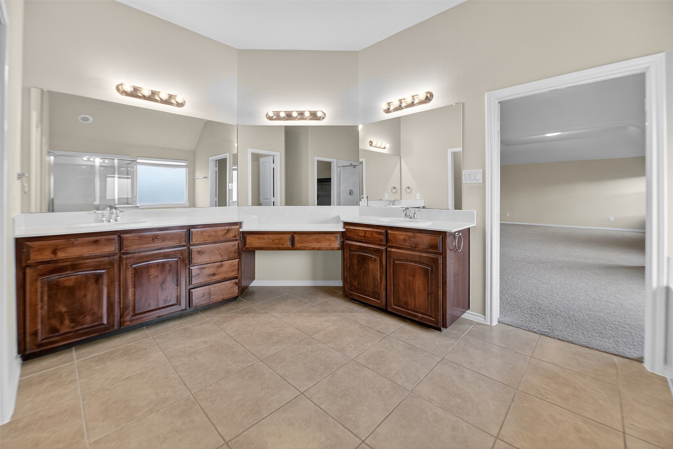 2904 Crystal Way