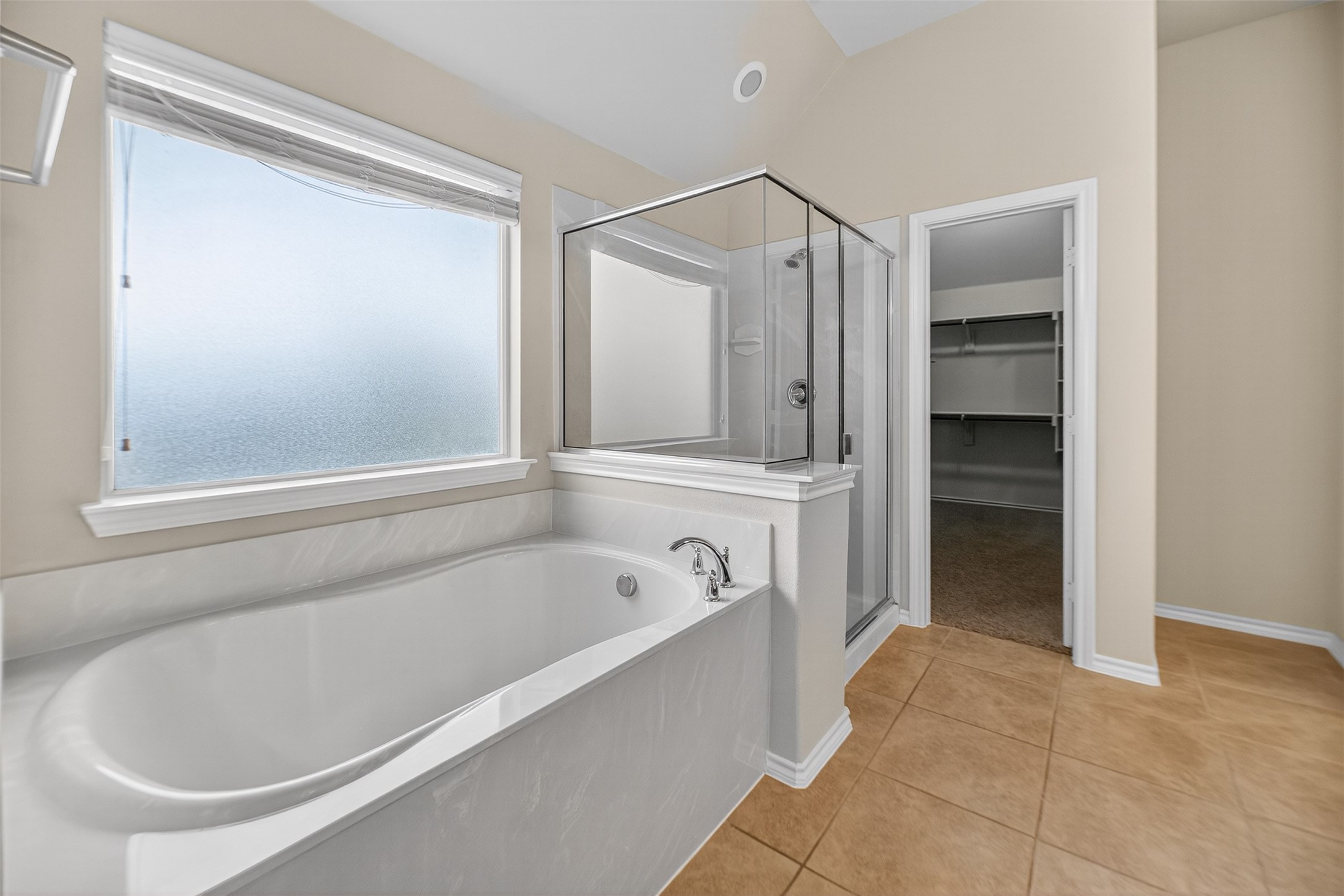 2904 Crystal Way